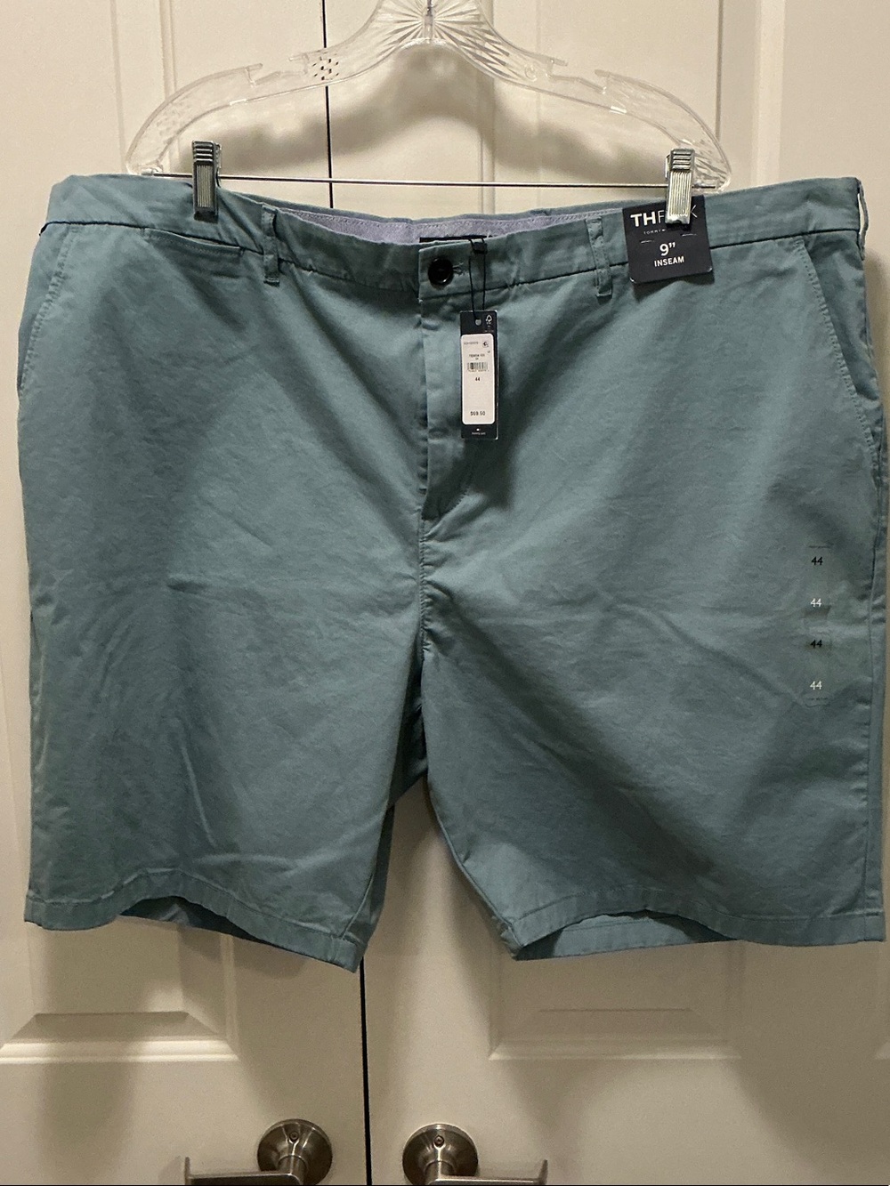 Tommy Hilfiger Mens Flex Cotton Shorts 9” Inseam Light Blue Size 44 NWTs